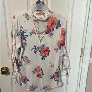 Trendy JS Floral Print Women's Top; size: Large